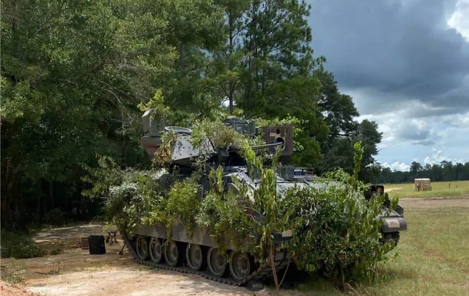 BAE Systems установит на устаревшие БМП M2 Bradley "умную" электронику