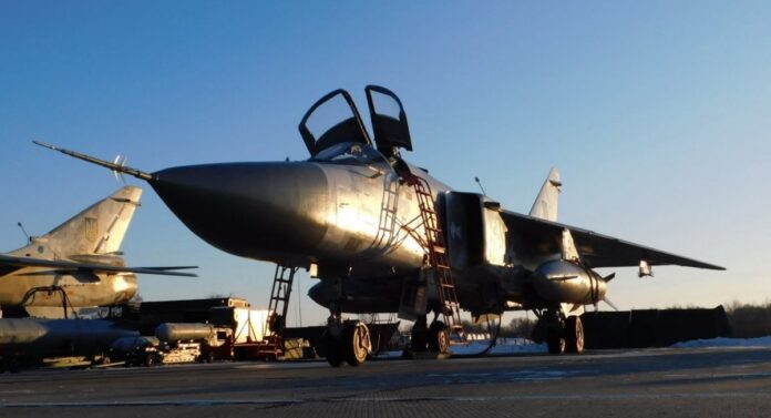 Глава Минобороны Франции заявил об адаптации украинских Су-27 и Миг-29 под высокоточные бомбы AASM Hammer и высказался по вопросу передачи истребителей Mirage 2000D