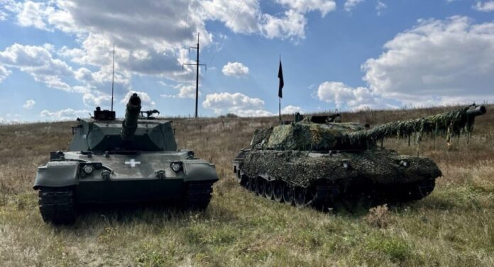В Греции показали адаптированной для войны в Украине танк Leopard 1A5