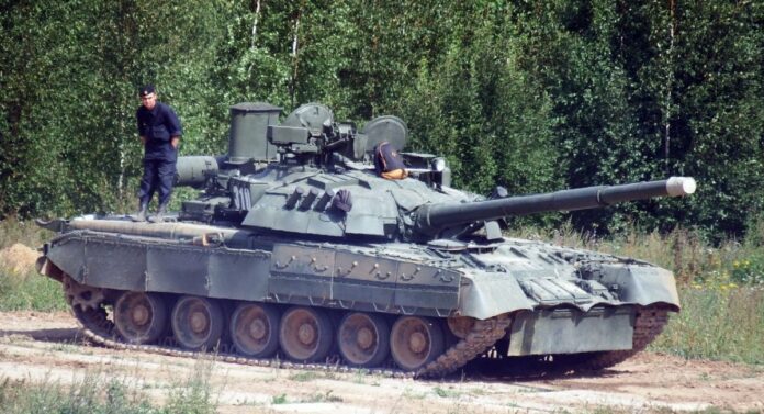 Редкие танки Т-80УЭ-1 снова на украинском поле боя