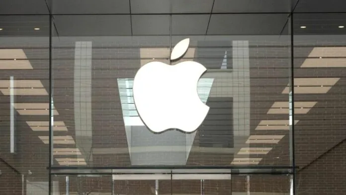 Apple показала, как тестирует iPhone на соответствие устройств IP-рейтингам