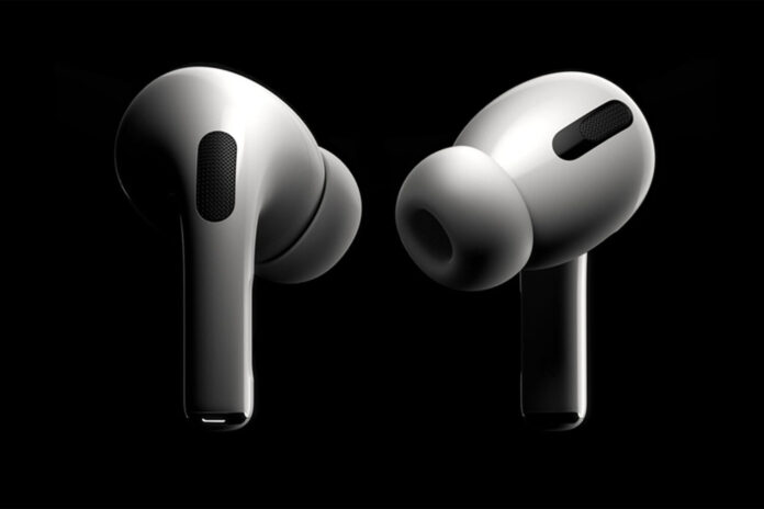 Apple випустить перші AirPods з мініатюрними камерами