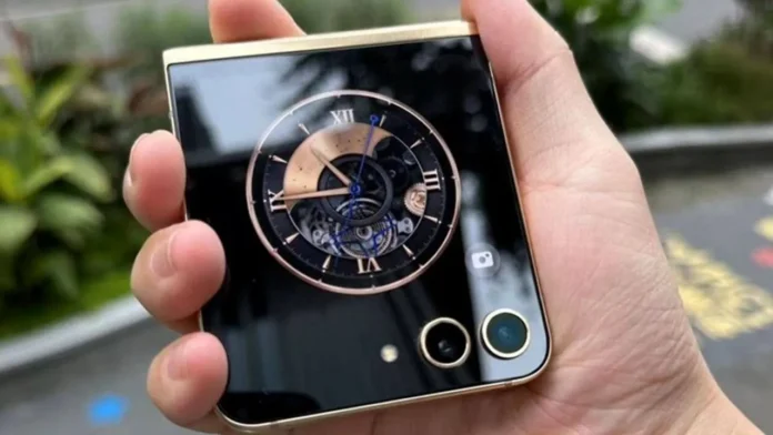 Samsung W24 Flip