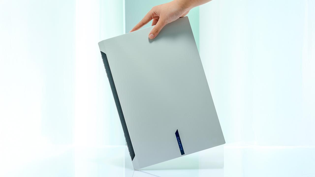 GIGABYTE AERO X16